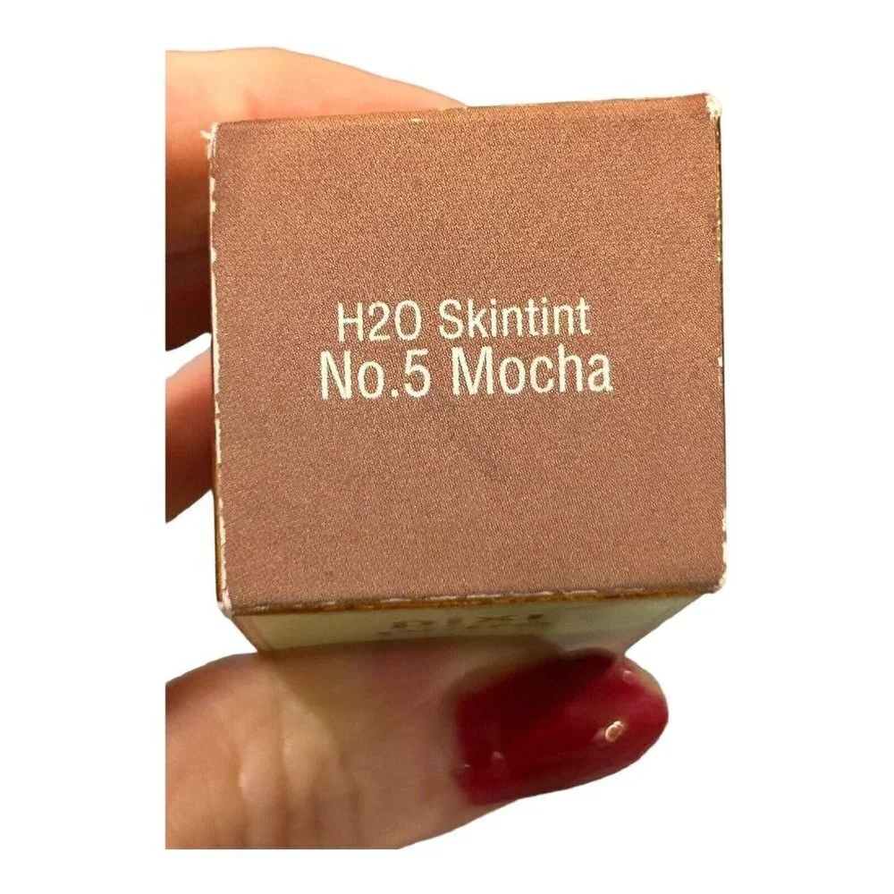 Pixi H20 Skintint Foundation - Tinted Face Gel - 1.18 oz. No. 5 Mocha New In Box